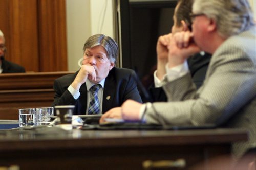 WAYNE GLOWACKI / WINNIPEG FREE PRESS
At left, Ian Wishart, Minister of Education and Training at the Education and Training Estimate meeting in the Manitoba Legislative bld. Tuesday afternoon. Nick Martin / Larry Kusch stories April 25 2017