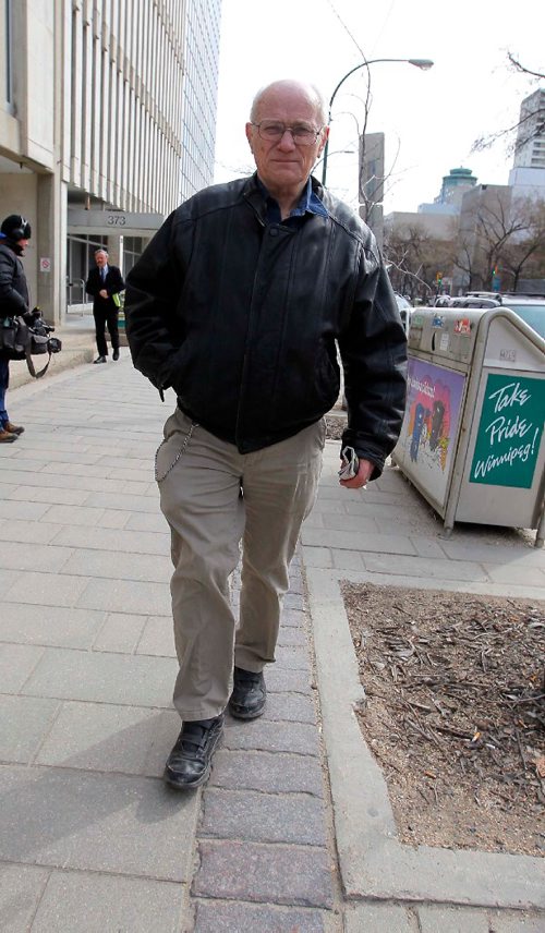 BORIS MINKEVICH / WINNIPEG FREE PRESS
Senior citizen James Aisaican-Chase has terminal cancer and is fighting a red light ticket. He appeared in court this morning. James Aisaican-Chase walks away after taking to the press outside traffic court at 373 Broadway Avenue. JANE GERSTER STORY April 26, 2017