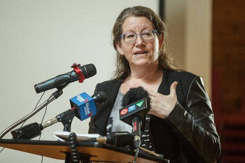 MIKE DEAL / WINNIPEG FREE PRESS
Sharon Kuropatwa from the Winnipeg Regional Health authority speaks during the launch of the Street Health Survey Project at the Circle of Life Thunderbird House on Higgins Ave.
170427 - Thursday, April 27, 2017.