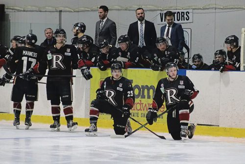 Canstar Community News April 18, 2017 - The Raiders Jr. hockey team lost against the Stonewall Jets on Game 5 4-0. (LIGIA BRAIDOTTI/CANSTAR COMMUNITY NEWS/TIMES)