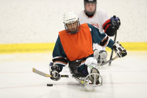 TREVOR HAGAN / WINNIPEG FREE PRESS
Team Manitoba sledge hockey practice featuring Omar Al Ziab, 15, a Syrian refugee and amputee who only took to the ice for the first time last August, Monday, May 1, 2017.