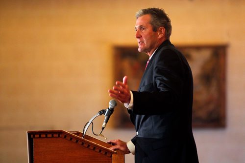 BORIS MINKEVICH / WINNIPEG FREE PRESS
Manitoba Premier Brian Pallister gave the keynote address at a conference at the Fort Garry Hotel hosted by The Canadian Council for Public-Private Partnerships, (CCPPP) and The Winnipeg Chamber of Commerce. May 2, 2017