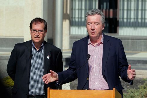 BORIS MINKEVICH / WINNIPEG FREE PRESS
From left, Councillor Marty Morantz, Chair of the Standing Policy Committee on Infrastructure Renewal and Public Works, and Dave Wardrop, city of Winnipeg chief transportation and utilities officer at Rapid Transit press conference at City Hall. May 4, 2017
