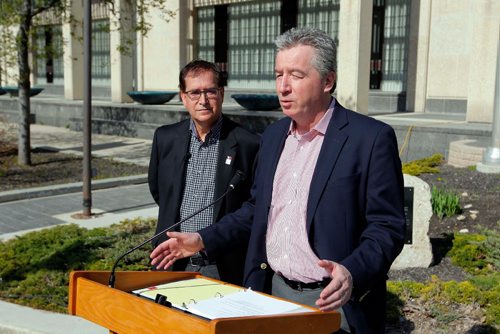 BORIS MINKEVICH / WINNIPEG FREE PRESS
From left, Councillor Marty Morantz, Chair of the Standing Policy Committee on Infrastructure Renewal and Public Works, and Dave Wardrop, city of Winnipeg chief transportation and utilities officer at Rapid Transit press conference at City Hall. May 4, 2017