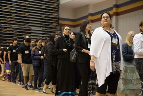 JEN DOERKSEN/WINNIPEG FREE PRESS
Grads and staff members lined up during the first grand entry at University of Manitobas Annual Traditional Graduation Pow Wow. Saturday, May 6, 2017.