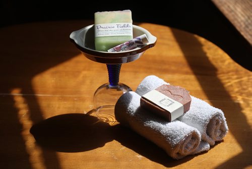 TREVOR HAGAN / WINNIPEG FREE PRESS
Art Soap Life Marilyn Rye Orange Spice Soap and So Ga Artisan Soaperie Prairie Fields and Razzleberry Lip Balm. Part of Mother's Day Basket, Sunday, May 7, 2017. Wendy King article.