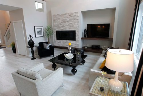 BORIS MINKEVICH / WINNIPEG FREE PRESS
NEW HOMES - 19 Del Monica Road. Open concept main floor. Living room. TODD LEWYS STORY. May 8, 2017
