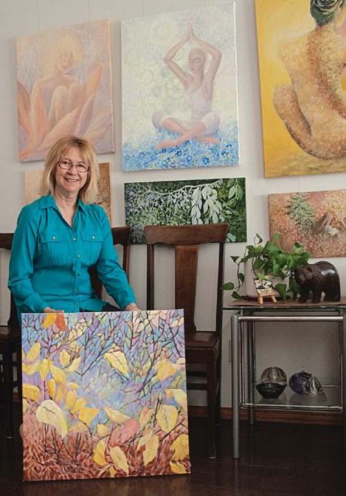 Canstar Community News Jo Smoley is one of the artists featured in this year's East St. Paul Artists' Studio Tour & Sale, which takes place June 3rd and 4th. (SHELDON BIRNIE/CANSTAR/THE HERALD)