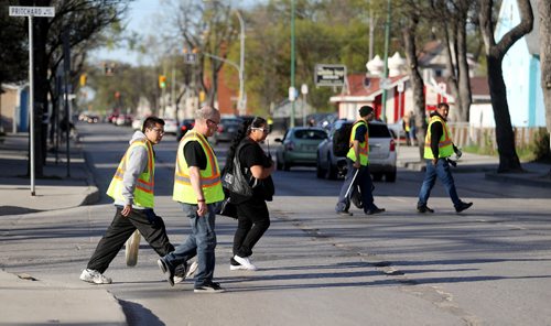 TREVOR HAGAN / WINNIPEG FREE PRESS
Bear Clan members go on patrol, Thursday, May 11, 2017.