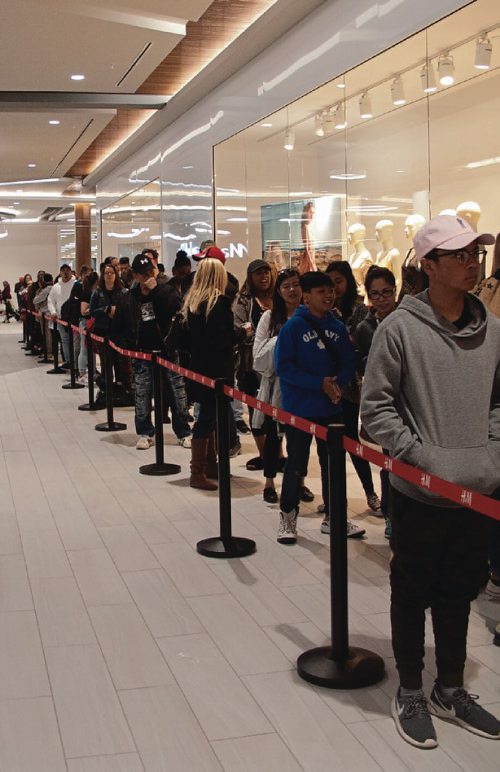 Canstar Community News May 18, 2017 - Hundreds of shoppers lined up hours ahead of time to get into the new H&M at Kildonan Place when it officially opened at 11 a.m. (SHELDON BIRNIE/CANSTAR/THE HERALD)