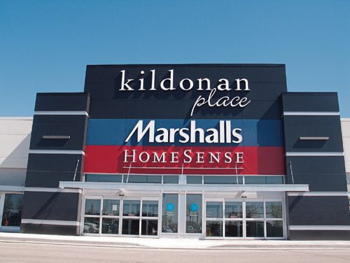 Canstar Community News May 18, 2017 - The new Marshalls/HomeSense superstore and H&M stores opened this week at Kildonan Place (1555 Regent Ave. West). (SHELDON BIRNIE/CANSTAR/THE HERALD)