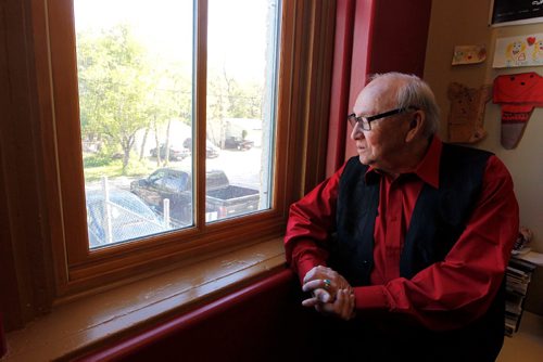 BORIS MINKEVICH / WINNIPEG FREE PRESS
Ted Fontaine was in the first class of the school when it opened in 1958. This is for a story about a reunion of the school survivors hes helping to plan. Photos taken at the Centre for Child Protection, which is the old residential school on Academy in Winnipeg. Here he sits near the window that he gazed out for hours a day when he was a teenager attending the school. CAROL SANDERS STORY. May 26, 2017