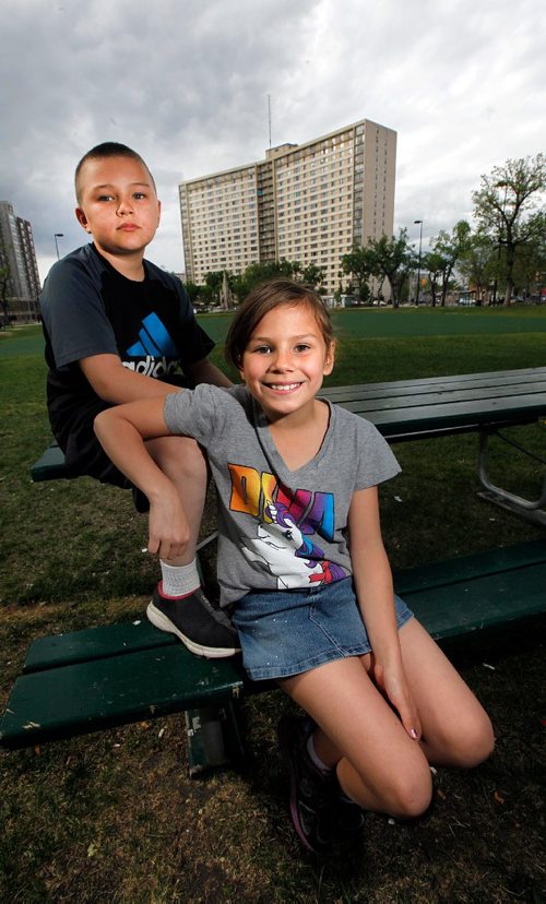 PHIL HOSSACK / WINNIPEG FREE PRESS  -   Claudette Osborne's children Iziah and Patience Bushby  in Central Park Friday.  See Dave Baxter story.    -  May 26 2017