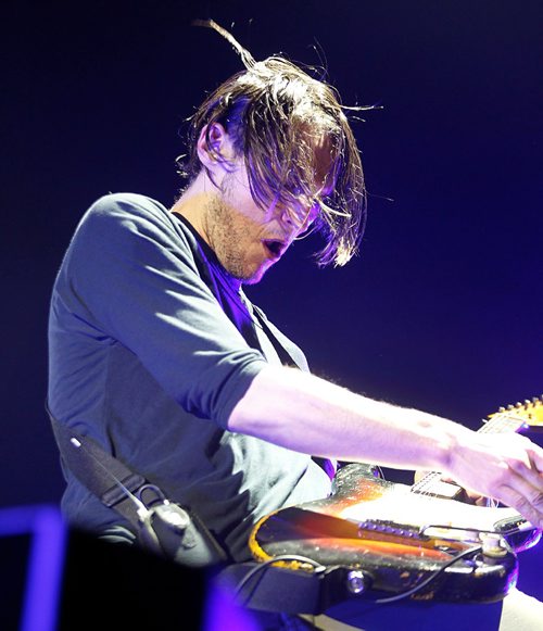 PHIL HOSSACK / WINNIPEG FREE PRESS  -   Red Hot Chili Pepper  Josh Klinghoffer ends his strings at the MTS Centre Friday. See story..    -  May 26 2017