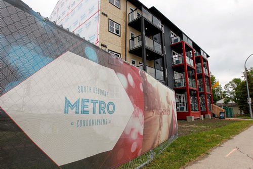 BORIS MINKEVICH / WINNIPEG FREE PRESS
HOMES - Metro Condos at 670 Hugo Street South in Fort Rouge. TODD LEWYS STORY May 29, 2017