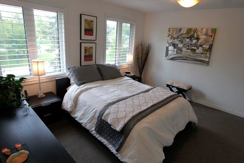 BORIS MINKEVICH / WINNIPEG FREE PRESS
HOMES - 14 Blossom Bay in Charleswood. Master bedroom. TODD LEWYS STORY May 30, 2017