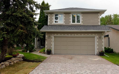 BORIS MINKEVICH / WINNIPEG FREE PRESS
HOMES - 14 Blossom Bay in Charleswood. TODD LEWYS STORY May 30, 2017