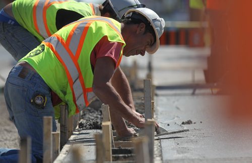 RUTH BONNEVILLE /  WINNIPEG FREE PRESS

Concrete crews work on new bike way in the curb lane heading south down Pembina Hwy near Weatherdon Wednesday.  

See story on bike lanes.  




May 31, 2017