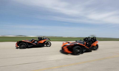 TREVOR HAGAN / WINNIPEG FREE PRESS
The first ever Slingshot Racing Cup in Gimli took place Thursday, June 1, 2017.