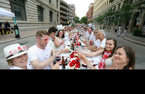 JASON HALSTEAD / WINNIPEG FREE PRESS

Winnipeg Construction Association table at the Table for 1200 More on Rorie Street in the east Exchange and around the Richardson Building on June 3, 2017. (See Social Page)