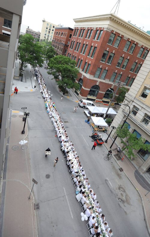 JASON HALSTEAD / WINNIPEG FREE PRESS

The Table for 1200 More on Rorie Street in the east Exchange and around the Richardson Building on June 3, 2017. (See Social Page)