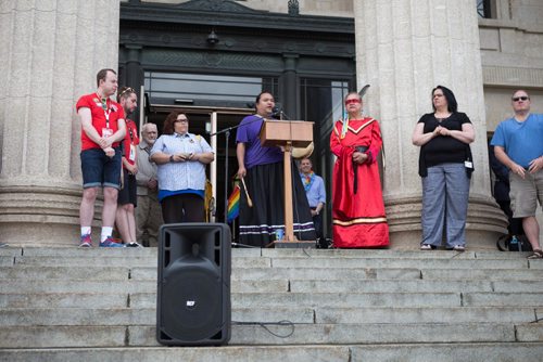 JEN DOERKSEN/WINNIPEG FREE PRESS
The 30th annual Pride Parade started with a traditional two-spirit drum song. Sunday, June 4, 2017.