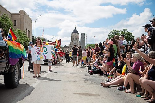 JEN DOERKSEN/WINNIPEG FREE PRESS

Thousands of Winnipeggers came out to support the 30th annual Pride Parade that marched from the Legislative Building to The Forks. Sunday, June 4, 2017.