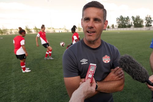 JOHN WOODS / WINNIPEG FREE PRESS
Team Canada's coach John Herdman talks to media during practise in Winnipeg Monday, June 5, 2017.