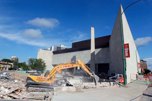BORIS MINKEVICH / WINNIPEG FREE PRESS
Demolition site of the old art school at the Winnipeg Art Gallery. Winnipeg Art Gallery moves ahead with a new Inuit Art Centre in that area. June 7, 2017
