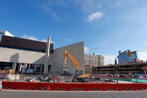 BORIS MINKEVICH / WINNIPEG FREE PRESS
Demolition site of the old art school at the Winnipeg Art Gallery. Winnipeg Art Gallery moves ahead with a new Inuit Art Centre in that area. June 7, 2017
