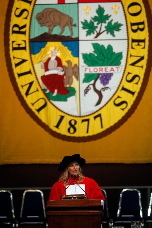 BORIS MINKEVICH / WINNIPEG FREE PRESS
University of Manitoba's 138th Annual Convocation at Investors Group Athletic Centre (IGAC), Fort Garry Campus. Honorary Doctor of Laws givin to U of M Grad and curling champion Jennifer Jones. June 8, 2017
