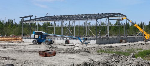 WAYNE GLOWACKI / WINNIPEG FREE PRESS

The school under construction in Dauphin River First Nation.   For Bill Redekop story. June 9  2017