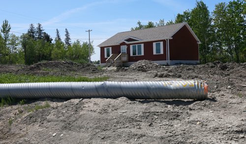 WAYNE GLOWACKI / WINNIPEG FREE PRESS

One of the many new homes at the Dauphin River First Nation. The community is still under an evacuation notice.  For Bill Redekop story. June 9  2017