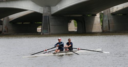 WAYNE GLOWACKI / WINNIPEG FREE PRESS

Free Press Sports editor Steve Lyons gets an introduction to rowing from Olympian Janine Stephens at the Winnipeg Rowing Club.    Steve Lyons column. June 13   2017