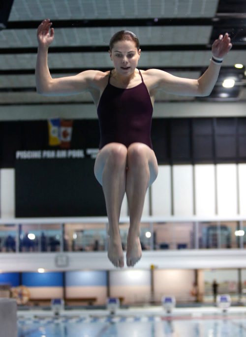 WAYNE GLOWACKI / WINNIPEG FREE PRESS

Provincial diving team member Alyssa Gauthier training in the Pan Am pool.  Taylor Allen story.    June 14   2017