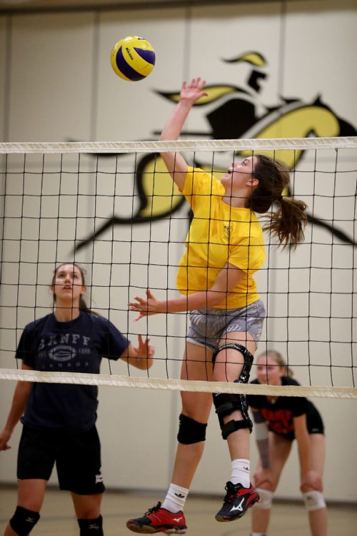 TREVOR HAGAN / WINNIPEG FREE PRESS
Team Manitoba's Taylor Boughton, practicing for the upcoming Canada Summer Games at Dakota Collegiate, Wednesday, June 14, 2017.