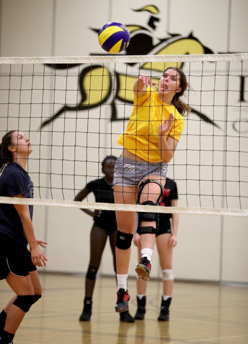 TREVOR HAGAN / WINNIPEG FREE PRESS
Team Manitoba's Taylor Boughton, practicing for the upcoming Canada Summer Games at Dakota Collegiate, Wednesday, June 14, 2017.