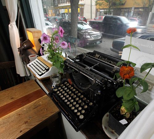 PHIL HOSSACK / WINNIPEG FREE PRESS  -  One of the typewriters at Strong Badger Coffee is a 1905 Underwood once owned by Brock Peter's grandmother. .  See Dave Sanderson's story.   -  June 16, 2017