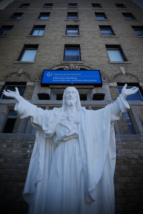 JOHN WOODS / WINNIPEG FREE PRESS
A religious statue at St Boniface Hospital in Winnipeg photographed Monday, June 19, 2017.

