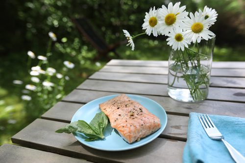 RUTH BONNEVILLE / WINNIPEG FREE PRESS

Food front on a TV show, Kid Diners - maple glazed. 

See Alison Gillmor column. 


June 20, 2017