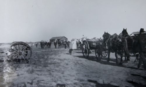 photo copy by WAYNE GLOWACKI / WINNIPEG FREE PRESS

Photograph from the Archives of Manitoba, (N5101) July 1, 1901 Dominion Day celebrations, races in Austin, Manitoba .Randy Turner story. June 23   2017