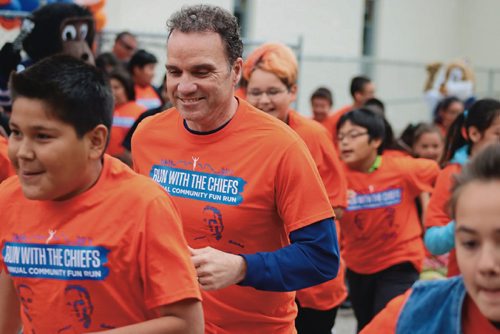 Canstar Community News June 15, 2017 - Winnipeg Police chief Danny Smyth runs with Norquay School students at the Run with the Chiefs event. (LIGIA BRAIDOTTI/CANSTAR COMMUNITY NEWS/TIMES)