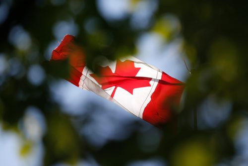 JOHN WOODS / WINNIPEG FREE PRESS
A Canada flag at the Forks in Winnipeg Monday, June 26, 2017.