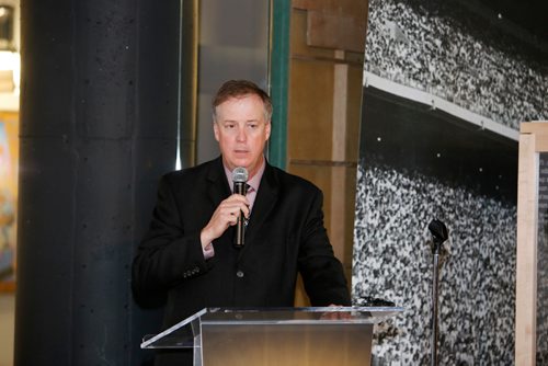 JUSTIN SAMANSKI-LANGILLE / WINNIPEG FREE PRESS
Rick Brownlee, Sport Manitoba's sport heritage manager, announces the 2017 inductees into the Manitoba Sports Hall of Fame at a press conference Tuesday.
170627 - Tuesday, June 27, 2017.
