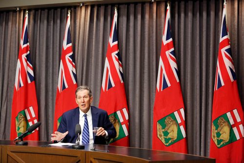 JUSTIN SAMANSKI-LANGILLE / WINNIPEG FREE PRESS
Premiere Brian Pallister speaks to reporters at a news conference in the Legislature Building Thursday following a statement responding to proposed federal benchmarks for carbon pricing. 
170629 - Thursday, June 29, 2017.