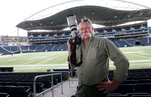 WAYNE GLOWACKI / WINNIPEG FREE PRESS

Winnipeg Free Press photographer Phil Hossack at IGF.   June 29   2017