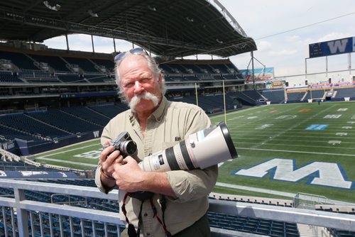 WAYNE GLOWACKI / WINNIPEG FREE PRESS
Winnipeg Free Press photographer Phil Hossack at IGF.   June 29   2017