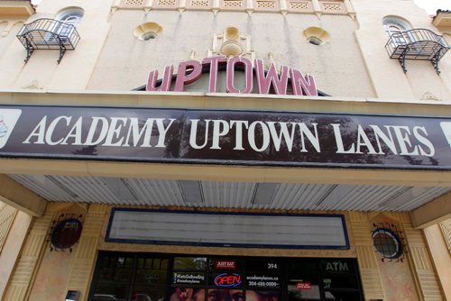 BORIS MINKEVICH / WINNIPEG FREE PRESS
FILE PHOTOS - Academy Uptown Lanes. Bowling lanes that are shutting down. Interesting features on the building. June 29, 2017
