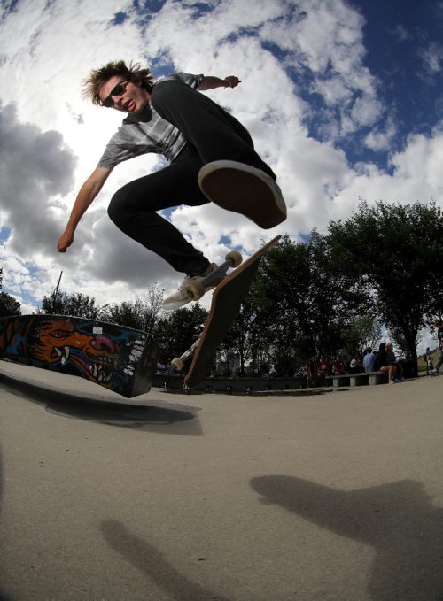 TREVOR HAGAN / WINNIPEG FREE PRESS
Mike Sudoma skateboarding during Canada Day and Canada 150 celebrations at the skate park at The Forks, Saturday, July 1, 2017.