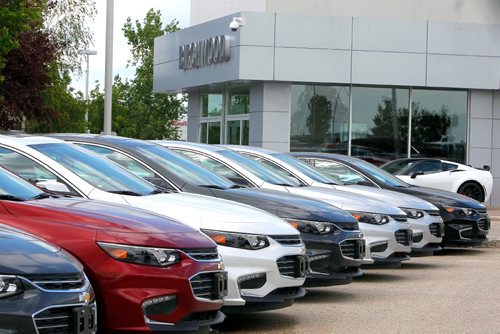 BORIS MINKEVICH / WINNIPEG FREE PRESS
BUSINESS - Pointe West AutoPark file photos. 3965 Portage Ave. Martin Cash Story. July 4, 2017
